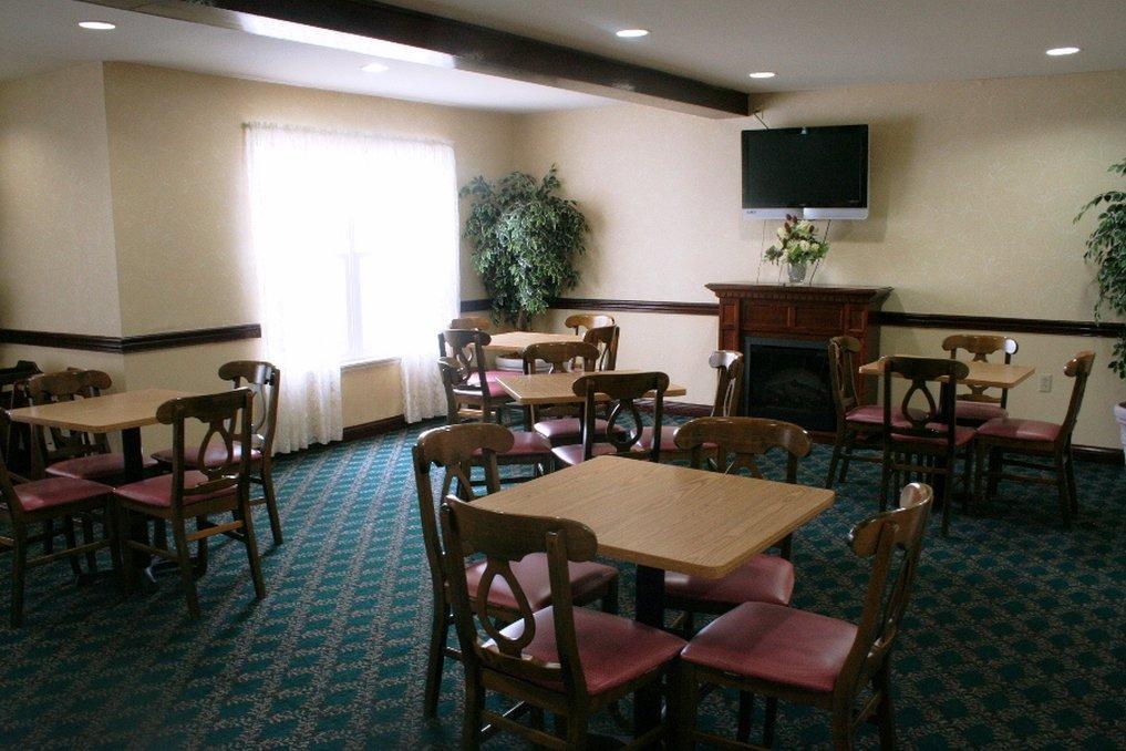 Red Roof Inn & Suites Knoxville East Buitenkant foto